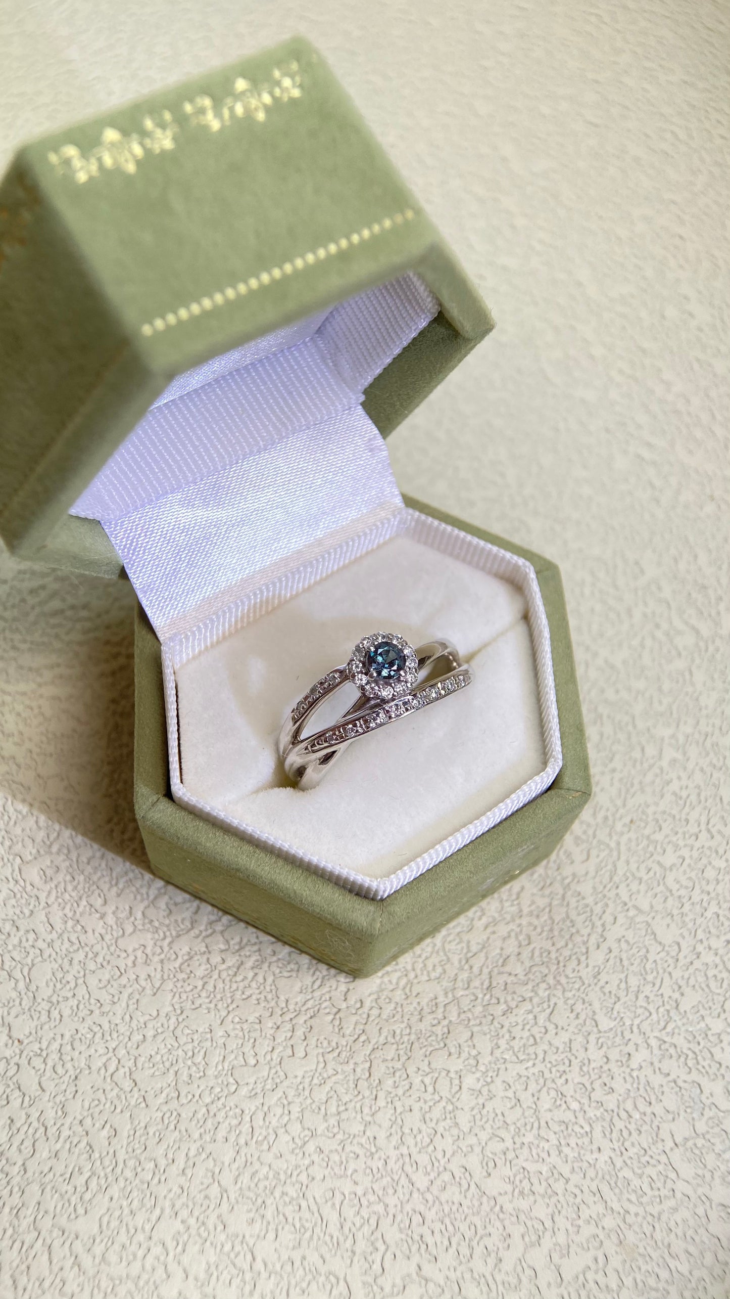 Pt900 Platinum&Alexandrite and Diamonds Ring | Alexandrite 0.20ct | Diamond 0.16ct | Change Color | Japanese Vintage Estate Jewelry-BOBC