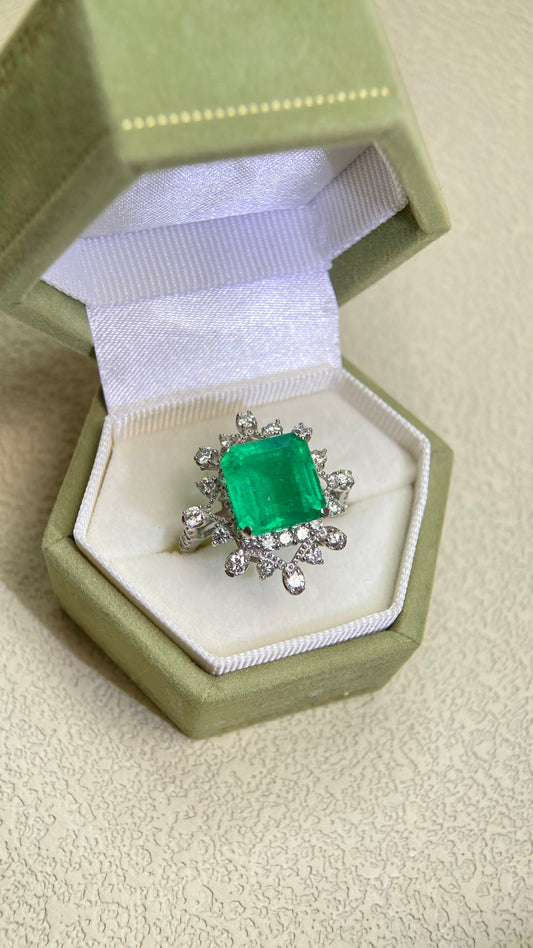 Pt950プラチナ＆エメラルド＆ダイヤモンドリング｜エメラルド4.41カラット｜ダイヤモンド1.08カラット｜日本製ヴィンテージエステートジュエリー-BMZO