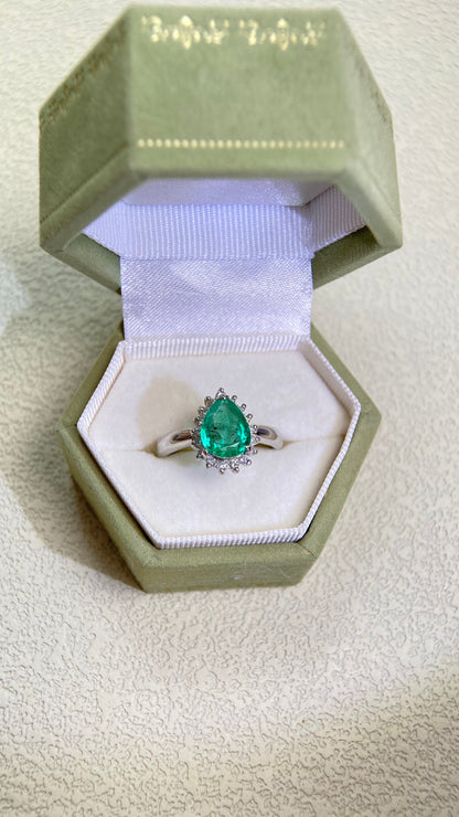 Pt850プラチナ＆エメラルド＆ダイヤモンドリング｜エメラルド1.43カラット｜ダイヤモンド0.24カラット｜日本製ヴィンテージエステートジュエリー-BKIJ