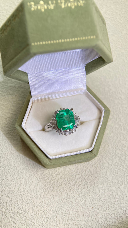 Pt900プラチナ＆エメラルド＆ダイヤモンドリング｜エメラルド3.18カラット｜ダイヤモンド0.42カラット｜日本製ヴィンテージエステートジュエリー-BERA