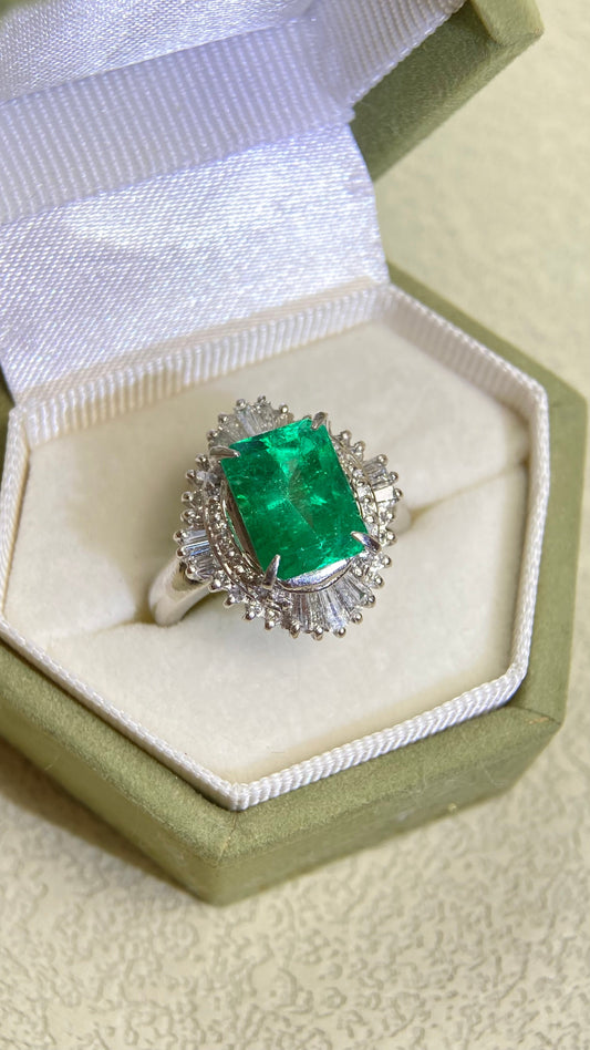 Pt900プラチナ＆エメラルド＆ダイヤモンドリング｜エメラルド2.91カラット｜ダイヤモンド0.47カラット｜日本のヴィンテージエステートジュエリー-BAAJ