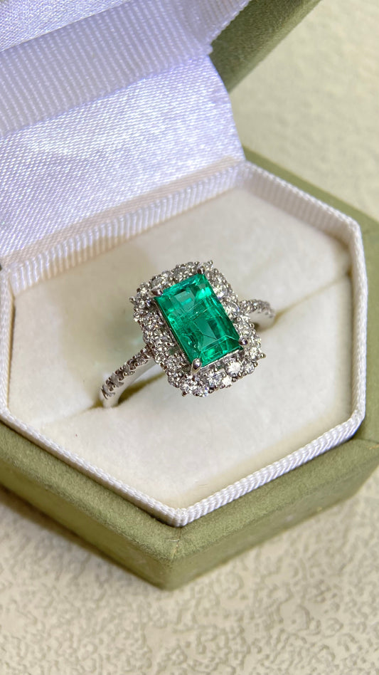 Pt950プラチナ＆エメラルド＆ダイヤモンドリング｜エメラルド1.54カラット｜ダイヤモンド0.49カラット｜日本製ヴィンテージエステートジュエリー-BEJW