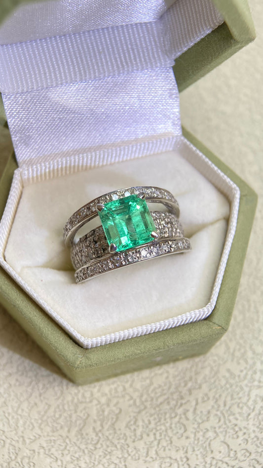 Pt900プラチナ＆エメラルド＆ダイヤモンドリング｜エメラルド2.20カラット｜ダイヤモンド1.00カラット｜日本製ヴィンテージエステートジュエリー-BLZZ