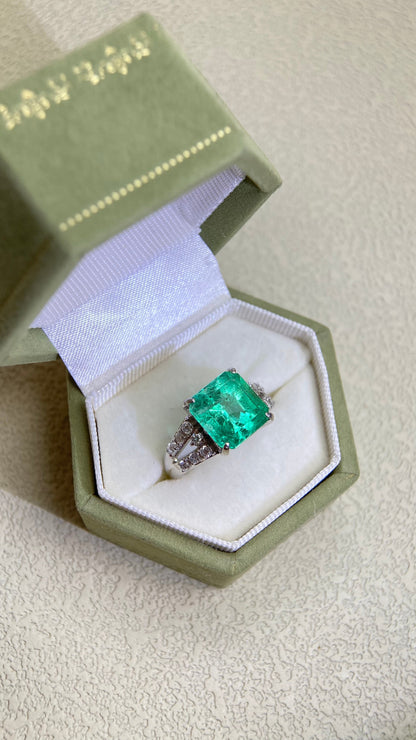 Pt900プラチナ＆エメラルド＆ダイヤモンドリング｜エメラルド4.08カラット｜ダイヤモンド0.33カラット｜日本製ヴィンテージエステートジュエリー-BGQM
