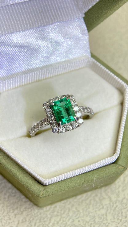 Pt950プラチナ＆エメラルド＆ダイヤモンドリング｜エメラルド1.01カラット｜ダイヤモンド0.58カラット｜日本製ヴィンテージエステートジュエリー-BDFK