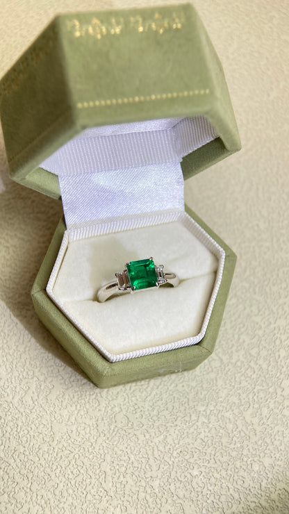 Pt900プラチナ＆エメラルド＆ダイヤモンドリング｜エメラルド1.09カラット｜ダイヤモンド0.27カラット｜コロンビア産ビビッドグリーン｜日本製ヴィンテージエステートジュエリー｜BPZG