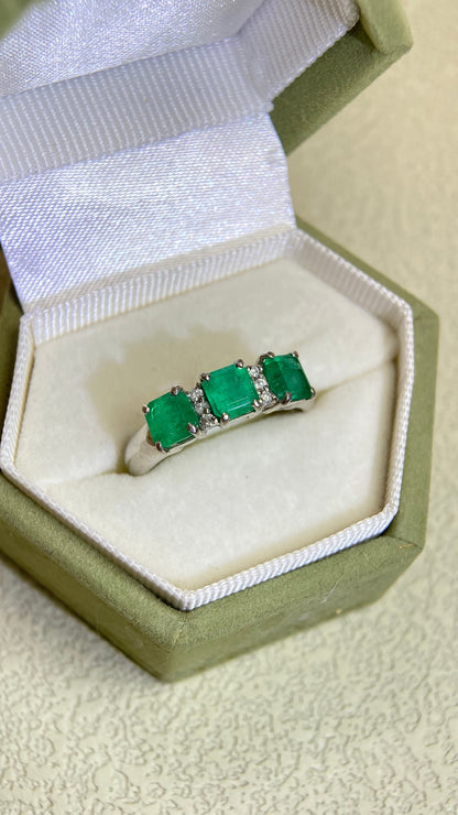 Pt900プラチナ＆エメラルド＆ダイヤモンドリング｜エメラルド1.26カラット｜ダイヤモンド0.06カラット｜日本製ヴィンテージエステートジュエリー-BFNR