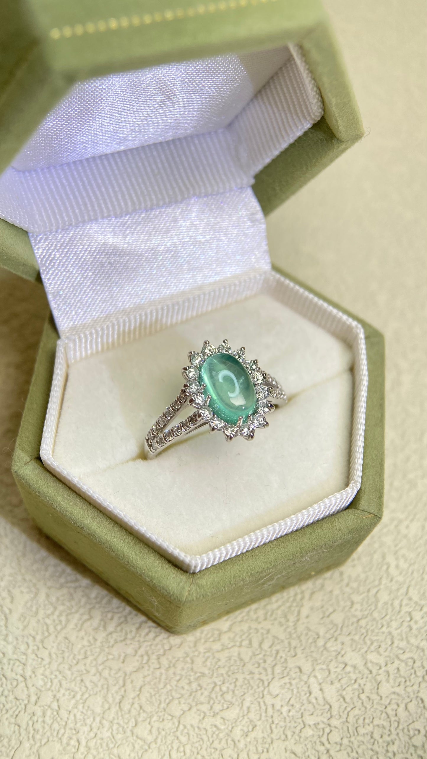 Pt950プラチナ＆キャッツアイクリソベリル＆ダイヤモンドリング｜キャッツアイクリソベリル1.406カラット｜ダイヤモンド0.48カラット｜日本製ヴィンテージエステートジュエリー-BOML