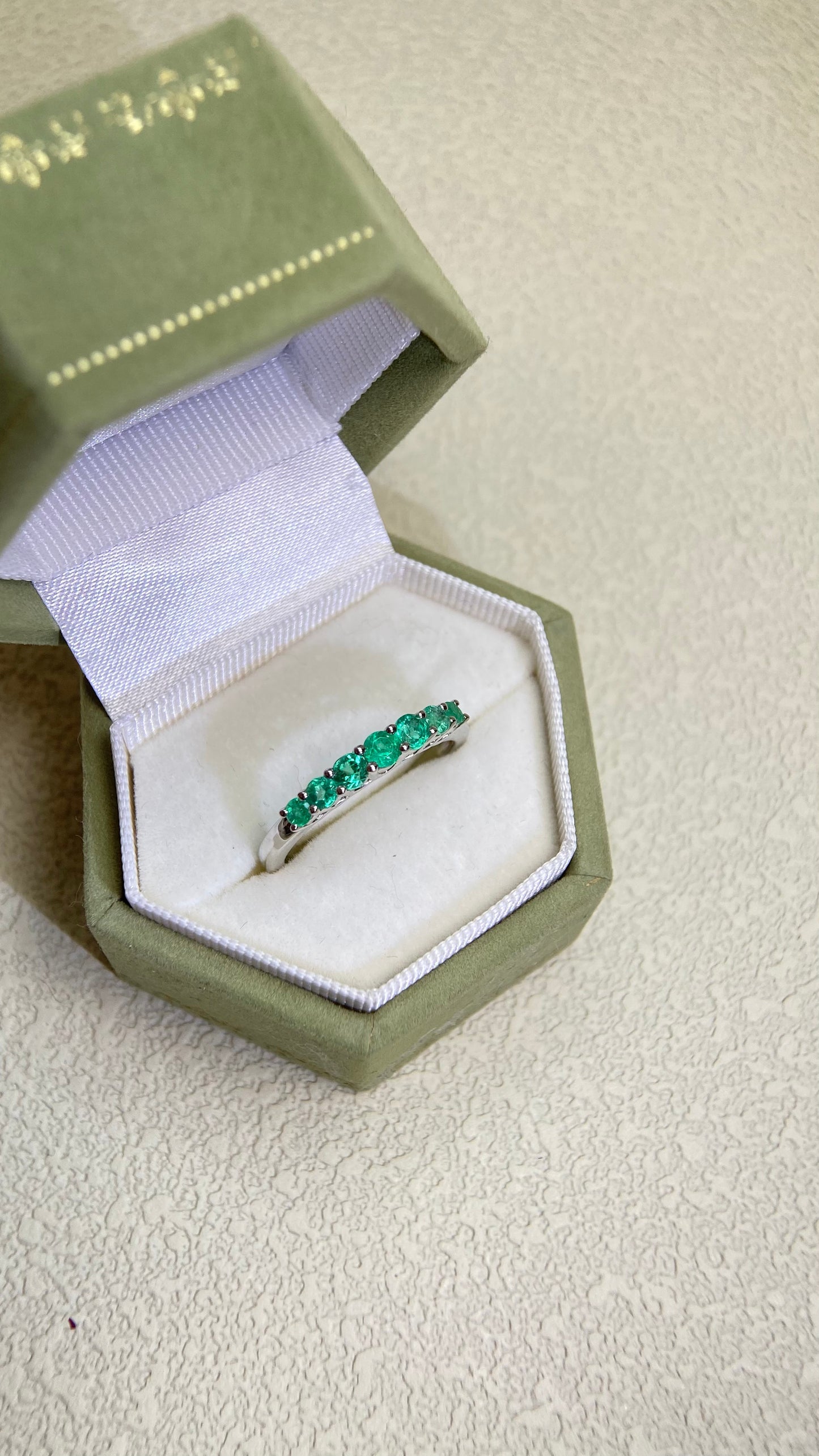 Pt950 プラチナ＆エメラルドリング | エメラルド 0.40ct | 日本製ヴィンテージエステートジュエリー-BMDS