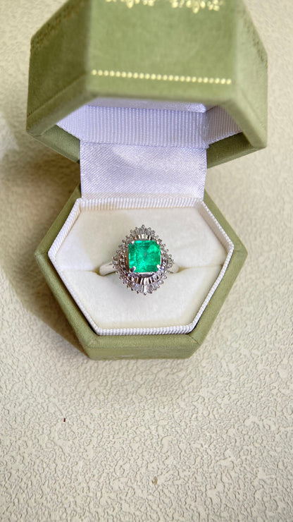Pt900プラチナ＆エメラルド＆ダイヤモンドリング｜エメラルド1.53カラット｜ダイヤモンド0.30カラット｜日本製ヴィンテージエステートジュエリー-BQVV