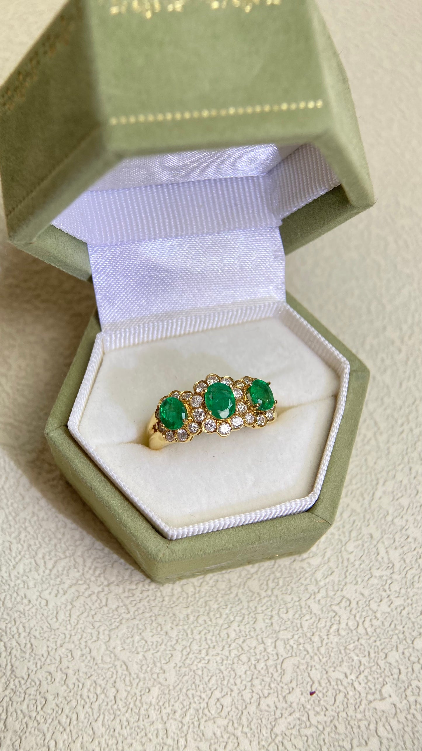 K18ゴールド＆エメラルドダイヤモンドリング｜エメラルド1.00ct、ダイヤモンド0.452ct｜日本製ヴィンテージエステートジュエリー-BDVG