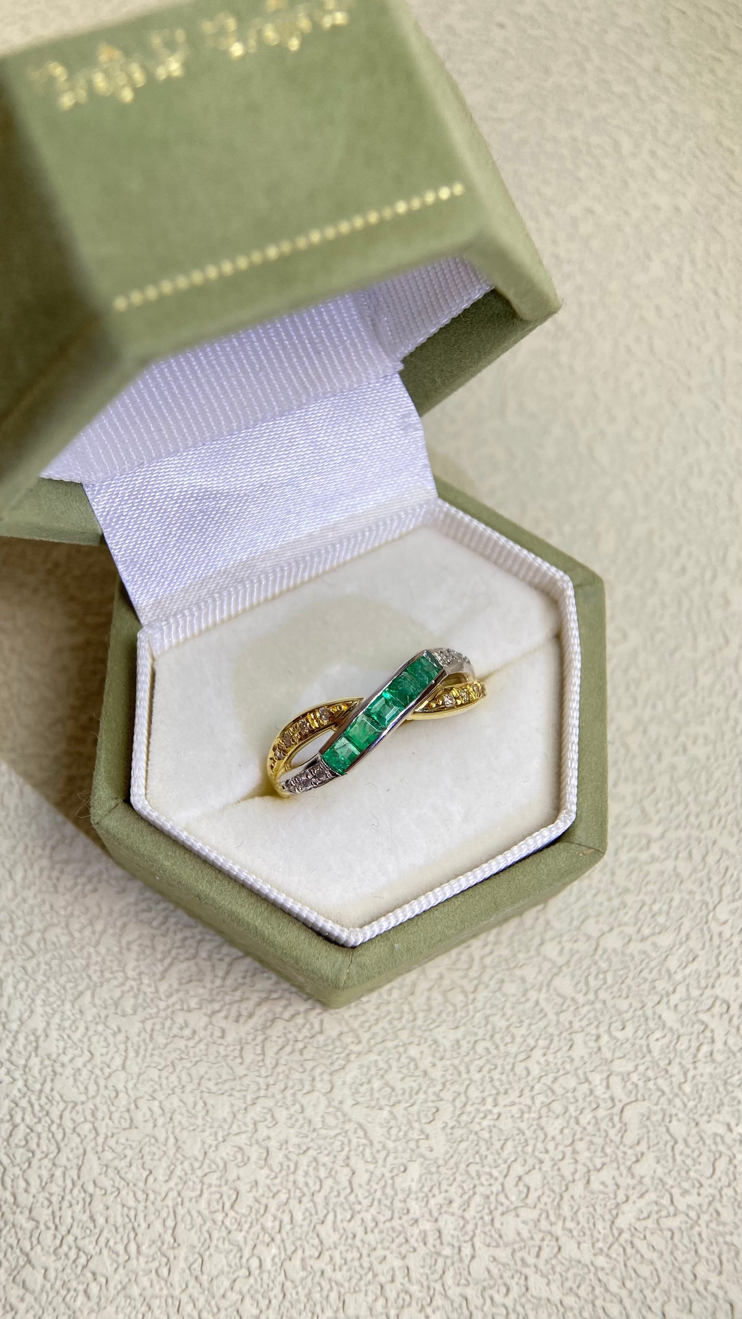 K18ゴールド/Pt900プラチナ＆エメラルドダイヤモンドリング｜エメラルド0.45ct ダイヤモンド0.12ct｜日本製ヴィンテージエステートジュエリー-BOHS