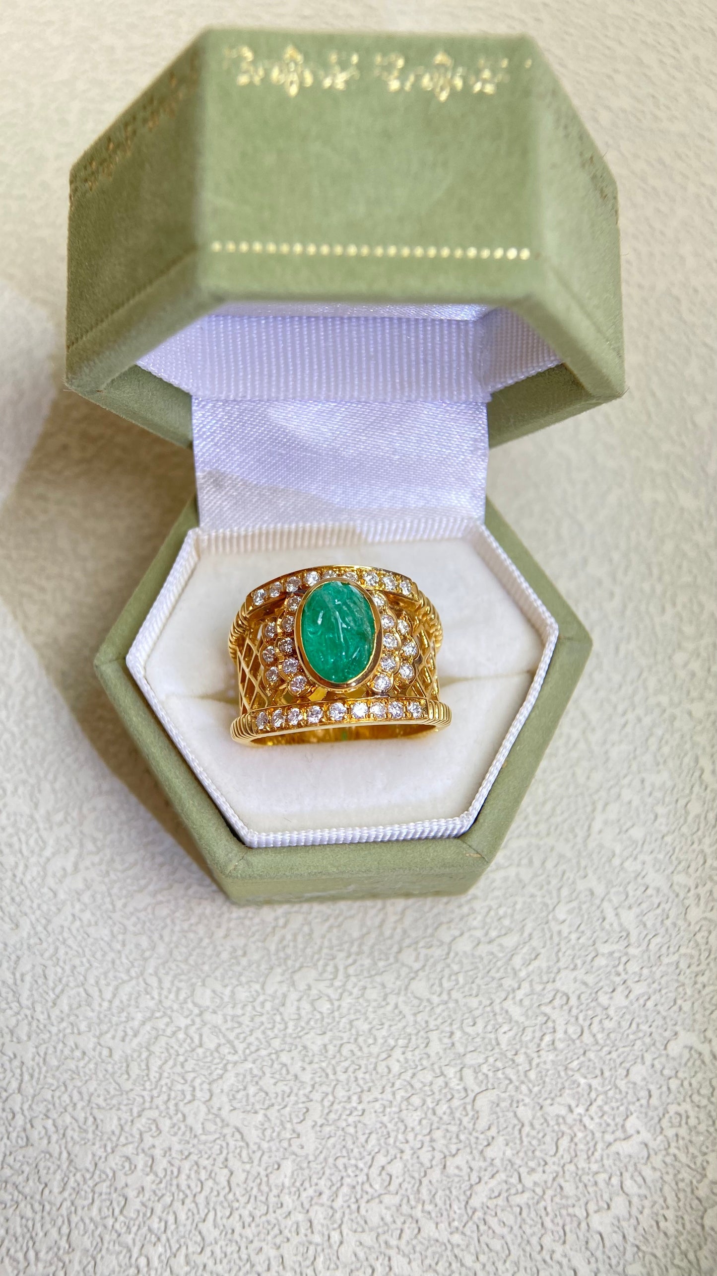 K18ゴールド＆エメラルドダイヤモンドリング｜エメラルド2.40ct、ダイヤモンド0.50ct｜日本製ヴィンテージエステートジュエリー-BPXL