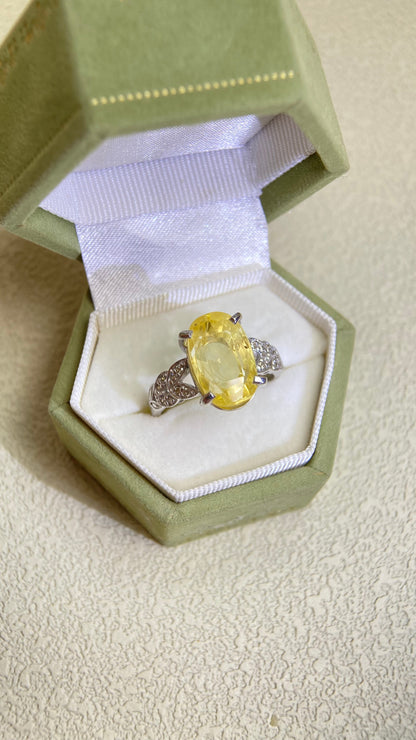 K18 White Gold&Yellow Sapphire and Diamond Ring | Yellow Sapphire 9.64ct | Diamond 0.18ct | Japanese Vintage Estate Jewelry-BOLMLA1