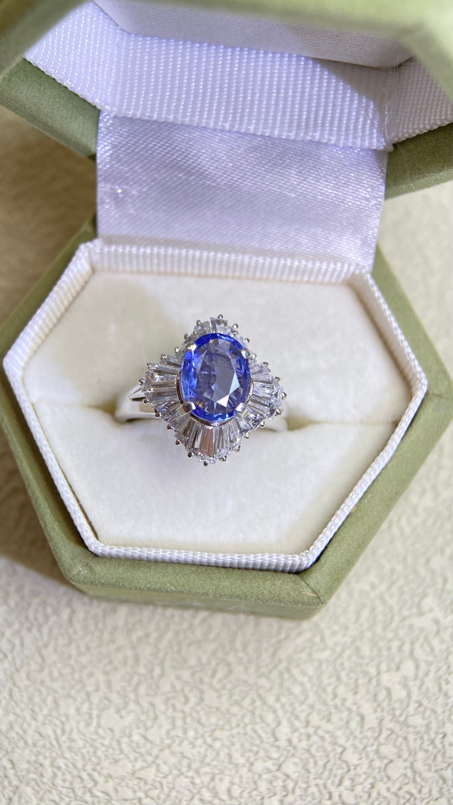 Pt900プラチナ＆サファイア＆ダイヤモンドリング｜サファイア1.458カラット｜ダイヤモンド｜日本製ヴィンテージエステートジュエリー-OVKI