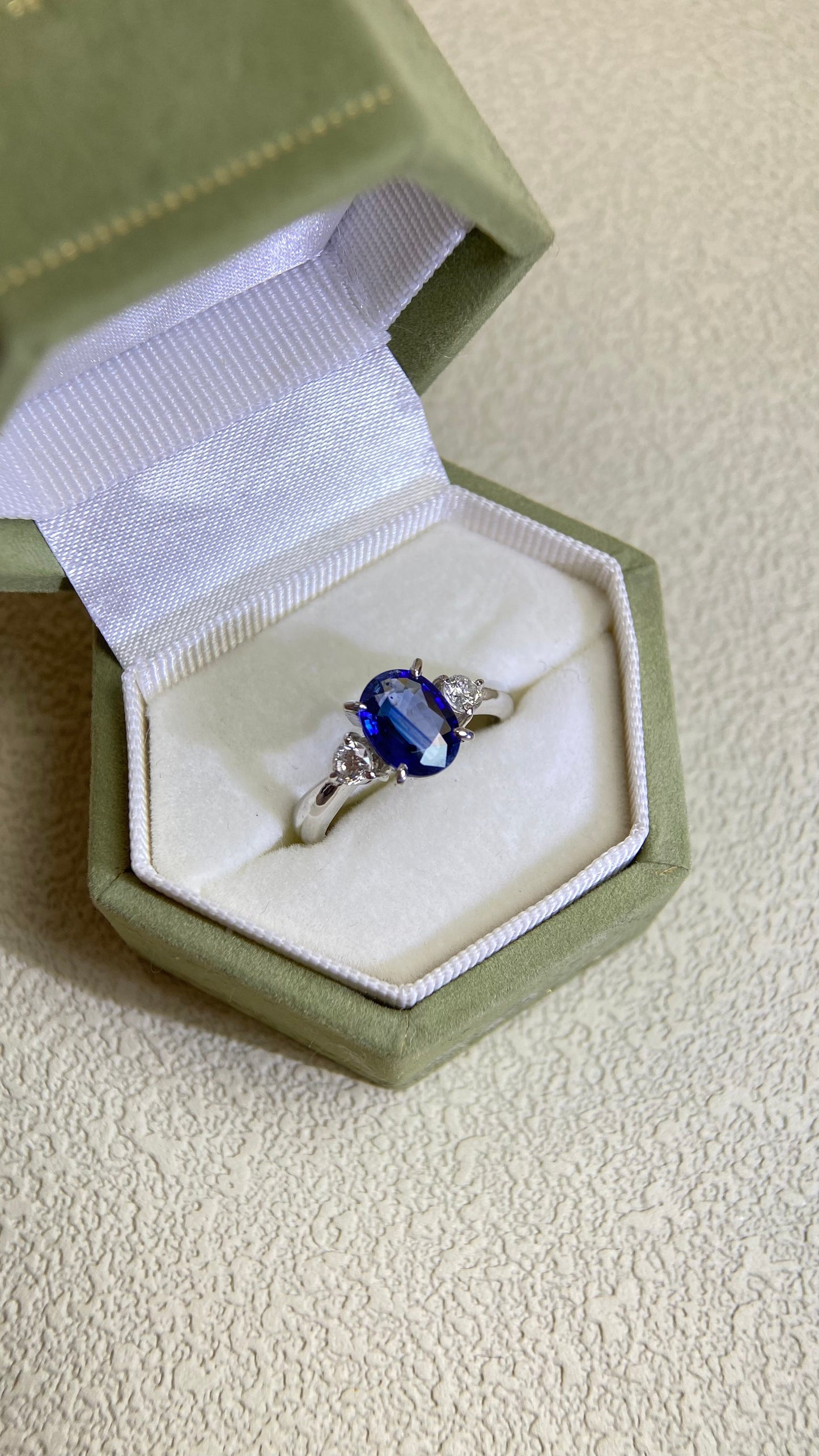 Pt900 Platinum&Sapphire and Diamond Ring | Sapphire 1.36ct | Diamond 0.23ct | Japanese Vintage Estate Jewelry-BOIA