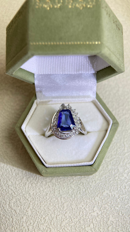 Pt900 Platinum&Sapphire and Diamond Ring | Sapphire 1.69ct | Diamond 0.44ct | Japanese Vintage Estate Jewelry-BPSH