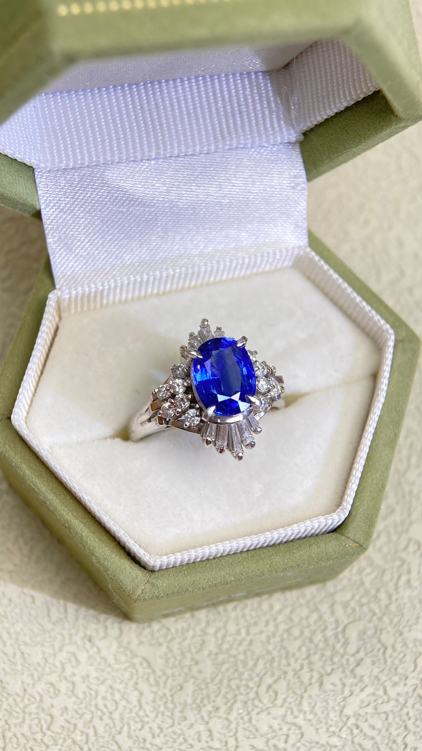 PT900 Platinum&Sapphire and Diamond Ring | Sapphire 1.57ct | Diamond 0.42ct | Japanese Vintage Estate Jewelry-BENP