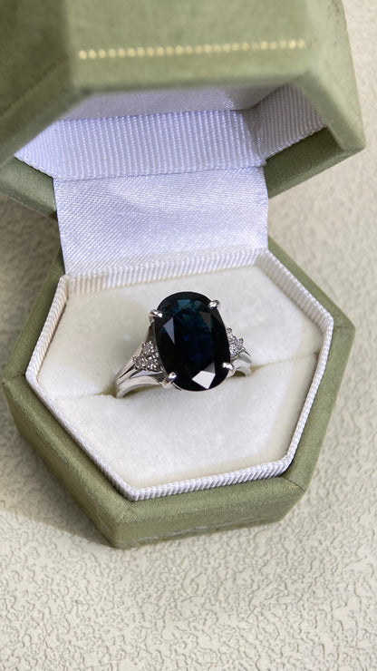 Pt900 Platinum&Sapphire and Diamond Ring | Sapphire 4.68ct | Diamond 0.12ct | Japanese Vintage Estate Jewelry-BOFB