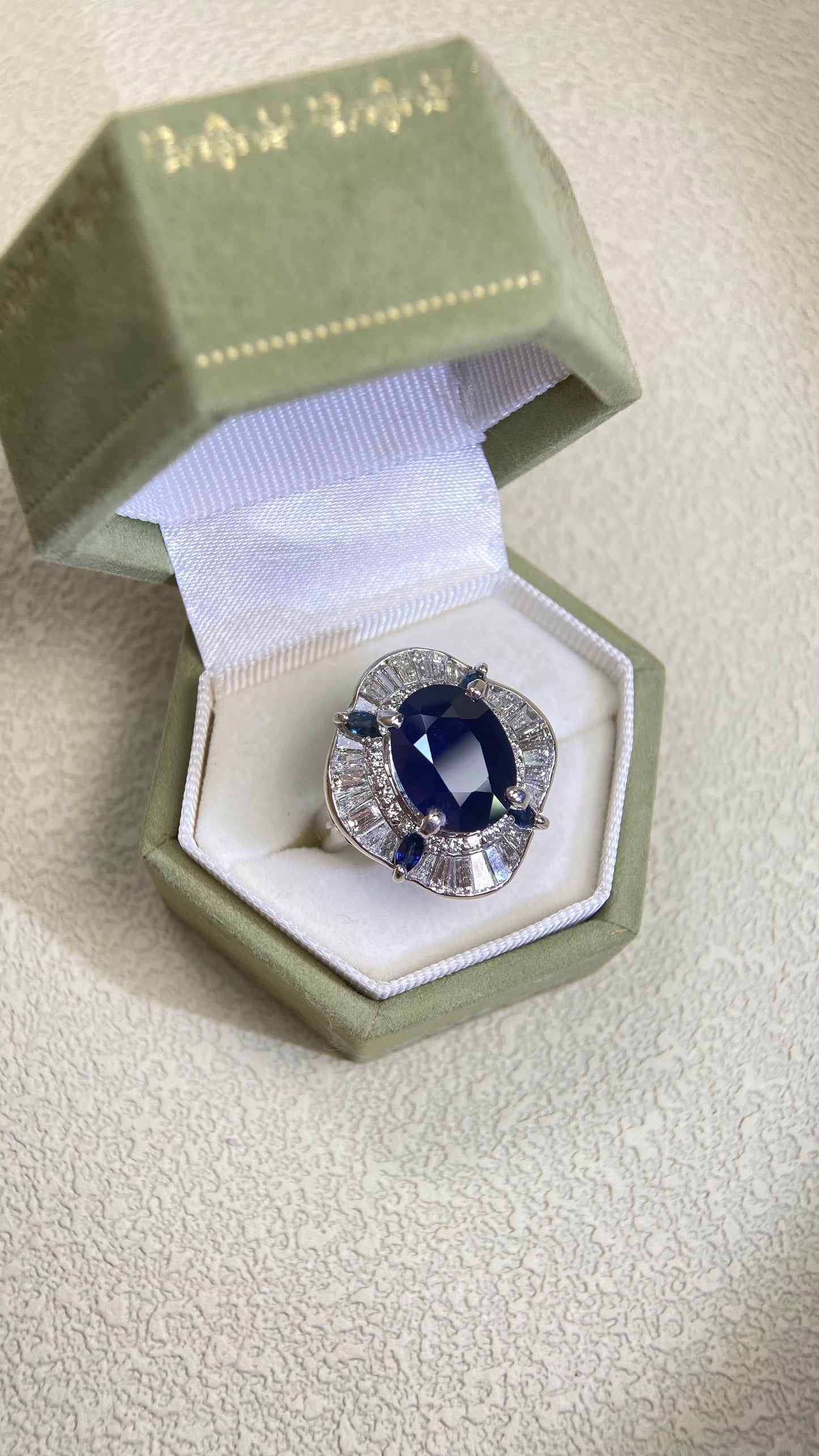 Pt900 Platinum&Sapphire and Diamond Ring | Sapphire 6.51ct  | Diamond 1.75ct | Japanese Vintage Estate Jewelry-BOWX