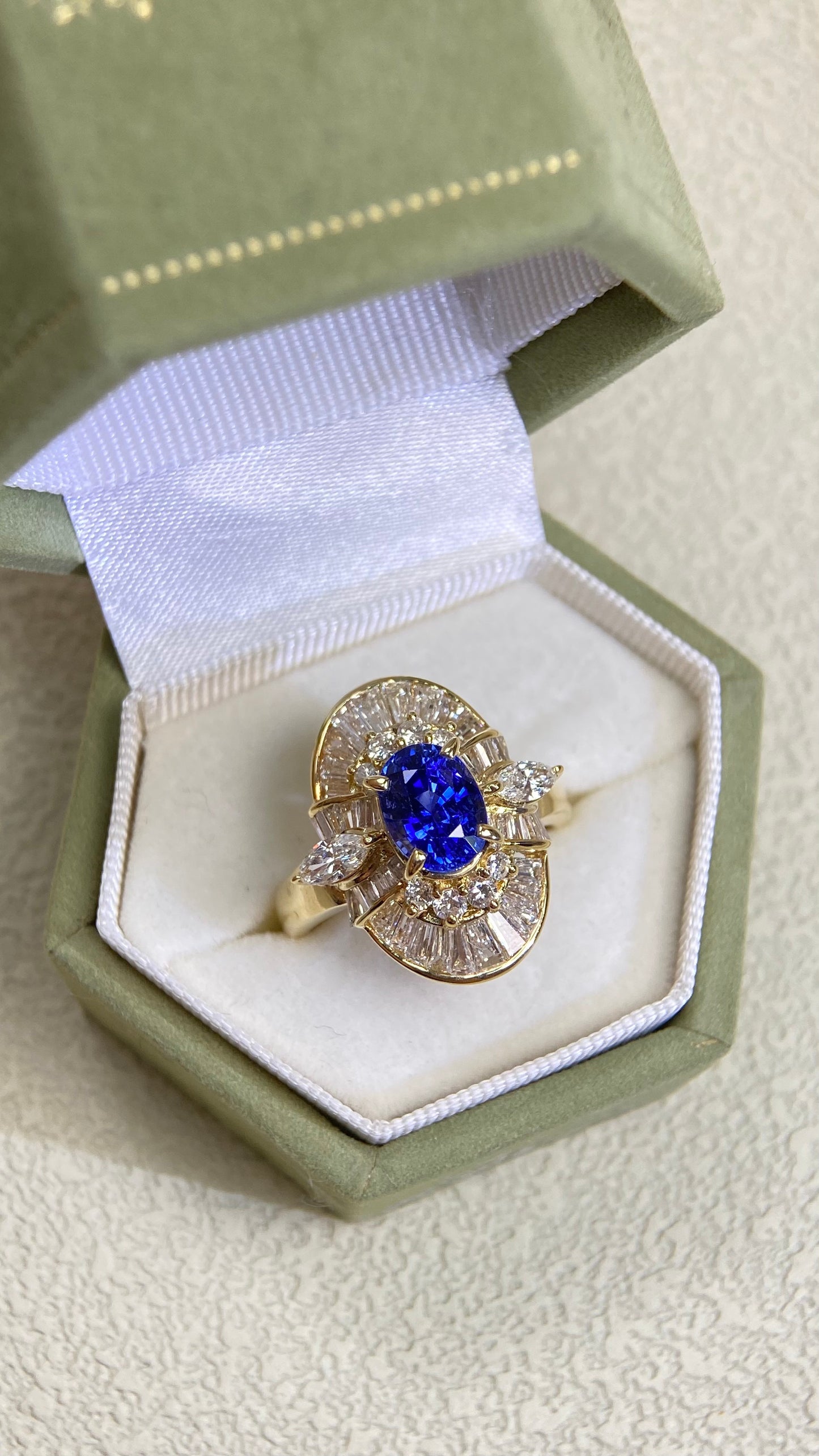 K18 Gold&Sapphire and Diamond Ring | Sapphire 1.98ct | Diamond 0.21ct/0.28ct/1.15ct | Japanese Vintage Estate Jewelry-BPMF