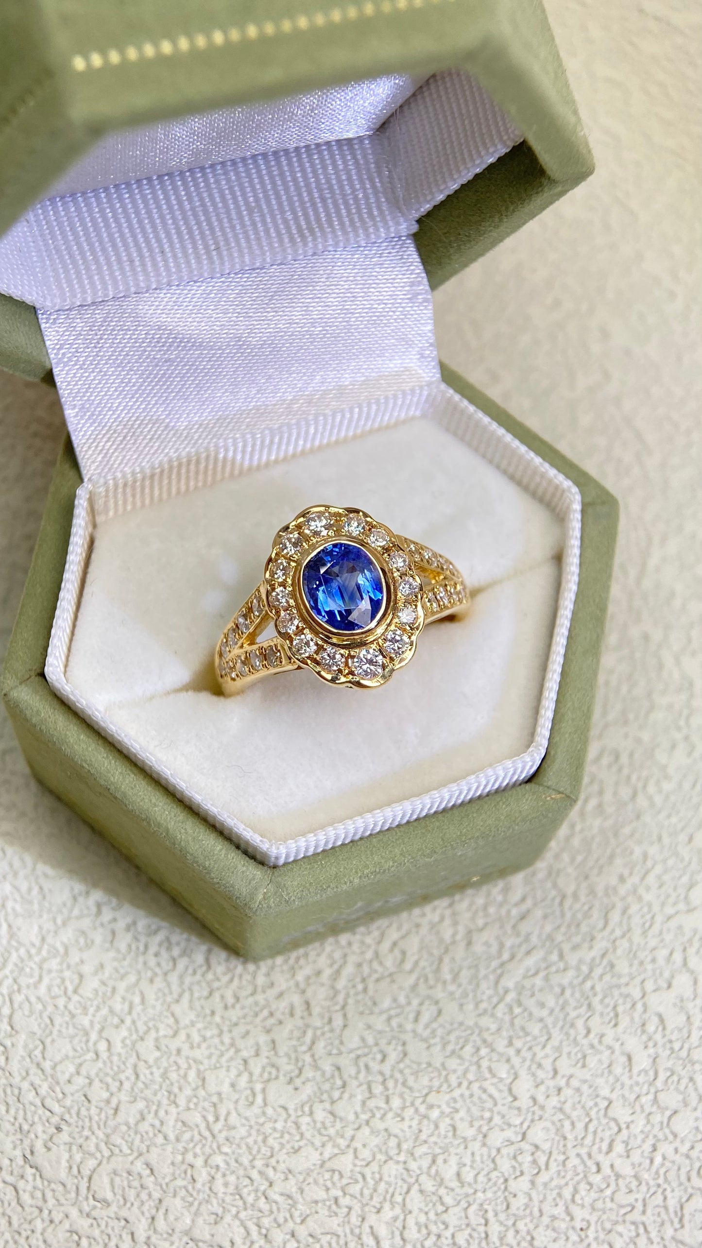 750 Gold(18K)&Sapphire and Diamond Ring | Sapphire 1.50ct | Diamond 0.05ct | Japanese Vintage Estate Jewelry-BQSN