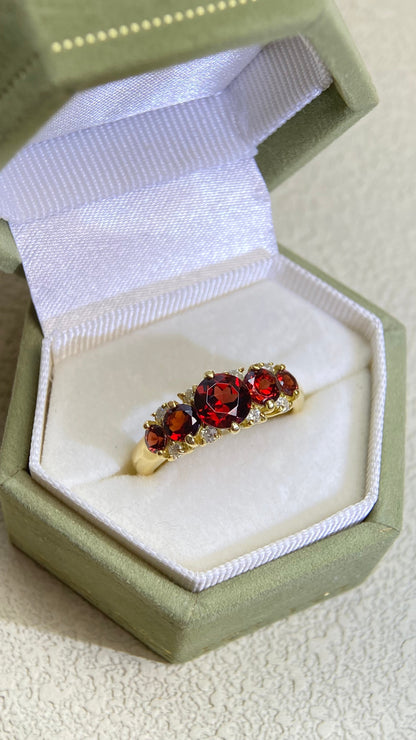 K18 Gold&Garnet and Diamond Ring | Garnet 2.00ct | Diamond 0.20ct | Japanese Vintage Estate Jewelry-BORX