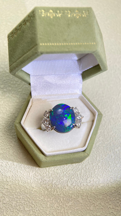 Pt900 Platinum&Black Opal and Diamond Ring | Opal 7.71ct | Diamond 0.93ct | Japanese Vintage Estate Jewelry-BNZX