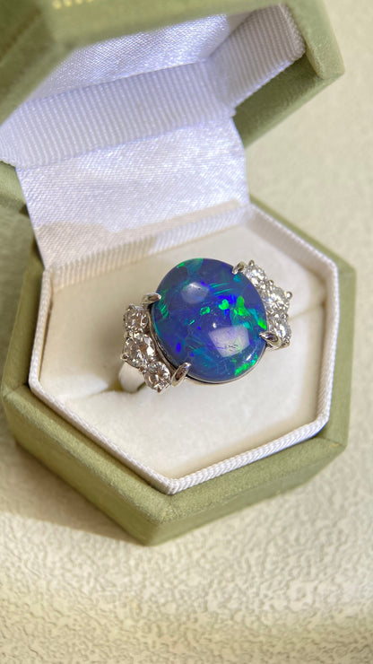 Pt900 Platinum&Black Opal and Diamond Ring | Opal 7.71ct | Diamond 0.93ct | Japanese Vintage Estate Jewelry-BNZX