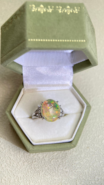 Pt900 Platinum&Opal and Diamond Ring | Opal 3.23ct | Diamond | Japanese Vintage Estate Jewelry-BBWF