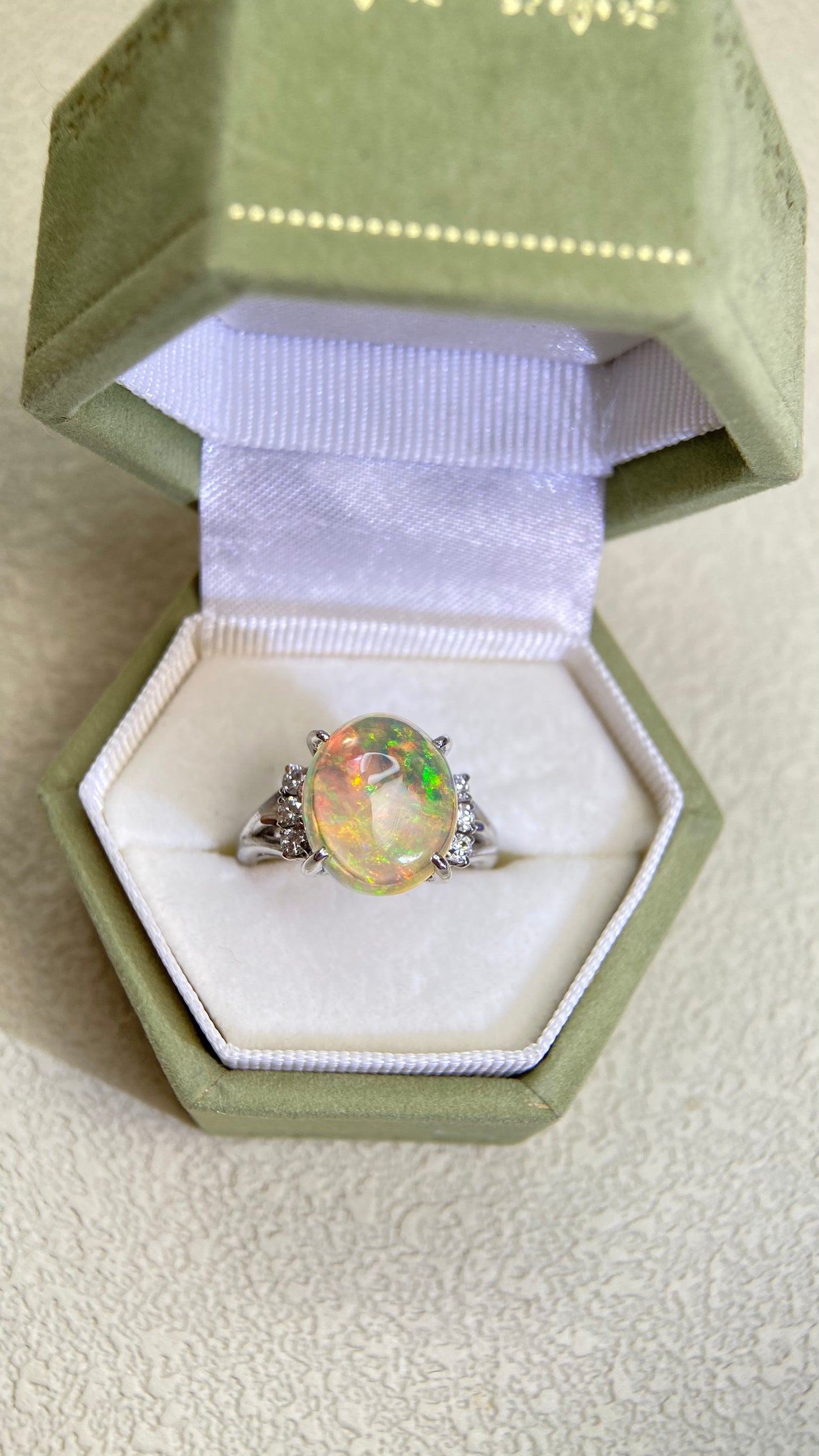 Pt900 Platinum&Opal and Diamond Ring | Opal 3.23ct | Diamond | Japanese Vintage Estate Jewelry-BBWF