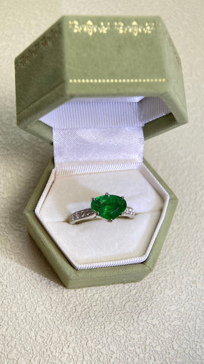Pt900 Platinum&Tsavorite and Diamond Ring | Tsavorite 3.30ct | Diamond 0.26ct | Japanese Vintage Estate Jewelry-BOEU