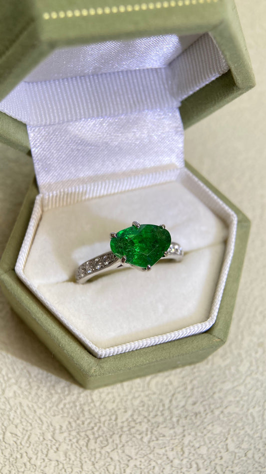 Pt900 Platinum&Tsavorite and Diamond Ring | Tsavorite 3.30ct | Diamond 0.26ct | Japanese Vintage Estate Jewelry-BOEU