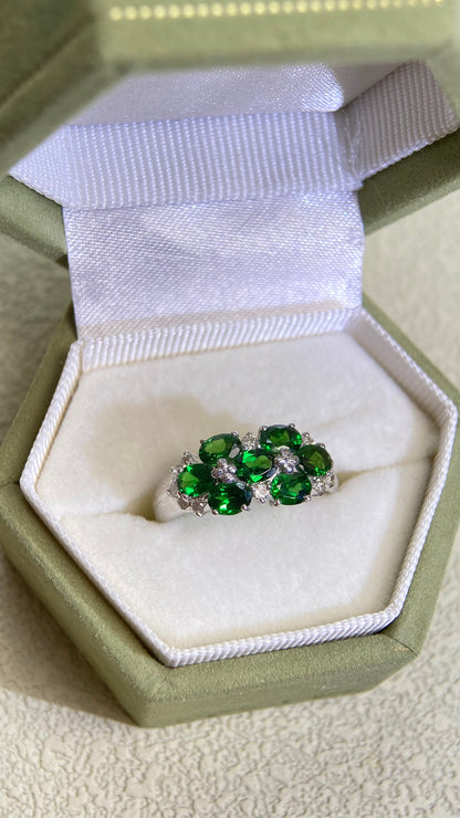 K18 White Gold&Green Garnet and Diamond Ring | Garnet 1.30ct | Diamond 0.15ct | Japanese Vintage Estate Jewelry-BGHW