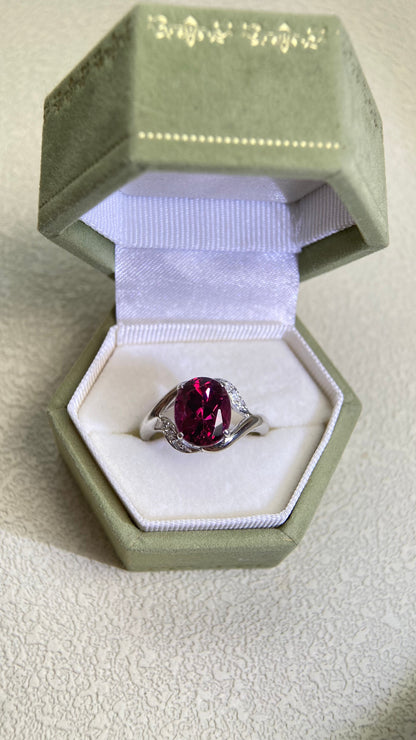 Pt900 Platinum&Garnet and Diamond Ring | Garnet 4.15ct | Diamond 0.06ct | Japanese Vintage Estate Jewelry-BPFU