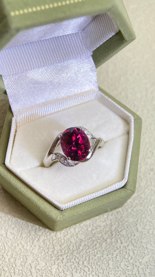 Pt900 Platinum&Garnet and Diamond Ring | Garnet 4.15ct | Diamond 0.06ct | Japanese Vintage Estate Jewelry-BPFU