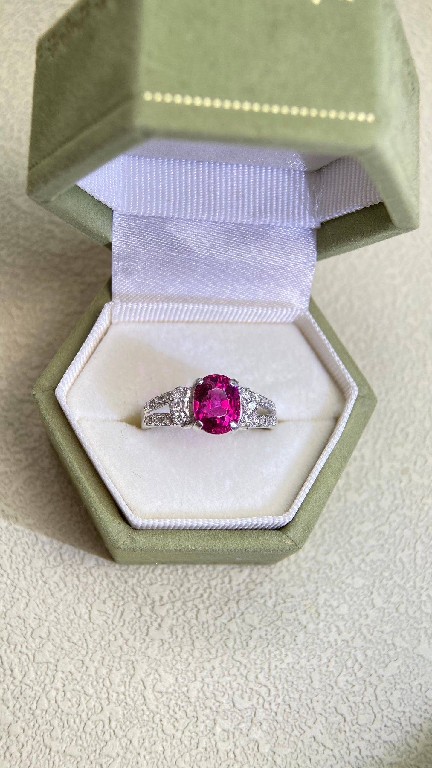 K18ホワイトゴールド＆ルベライト＆ダイヤモンドリング｜ルベライト1.20ct、ダイヤモンド0.22ct｜日本製ヴィンテージエステートジュエリー-BQII