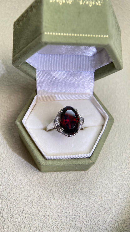 PM900 プラチナ＆ロードライトガーネット＆ダイヤモンドリング | ガーネットダイヤモンド | 日本製ヴィンテージエステートジュエリー-BPDZ