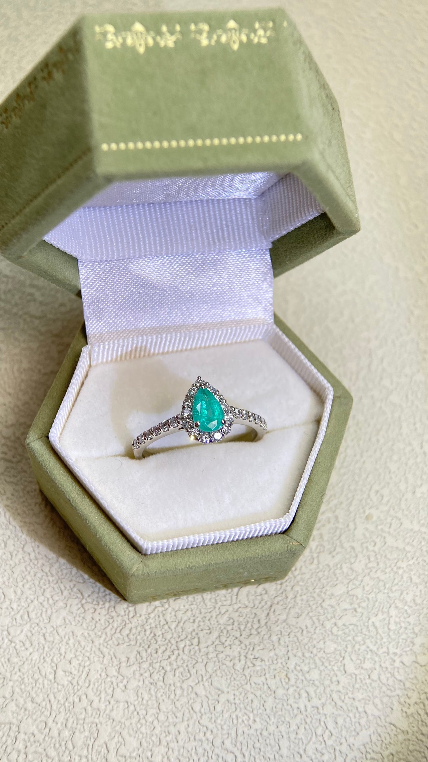Pt900 Platinum&Paraiba and Diamond Ring | Paraiba 0.54ct | Diamond 0.37ct | Brazil | Japanese Vintage Estate Jewelry-BKHD