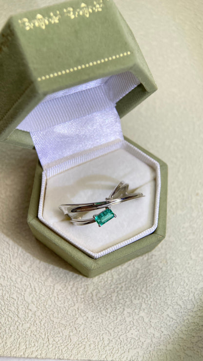 Pt900 Platinum&Paraiba and Diamond Ring | Paraiba 0.24ct | Diamond 0.04ct  | Japanese Vintage Estate Jewelry-BHGI