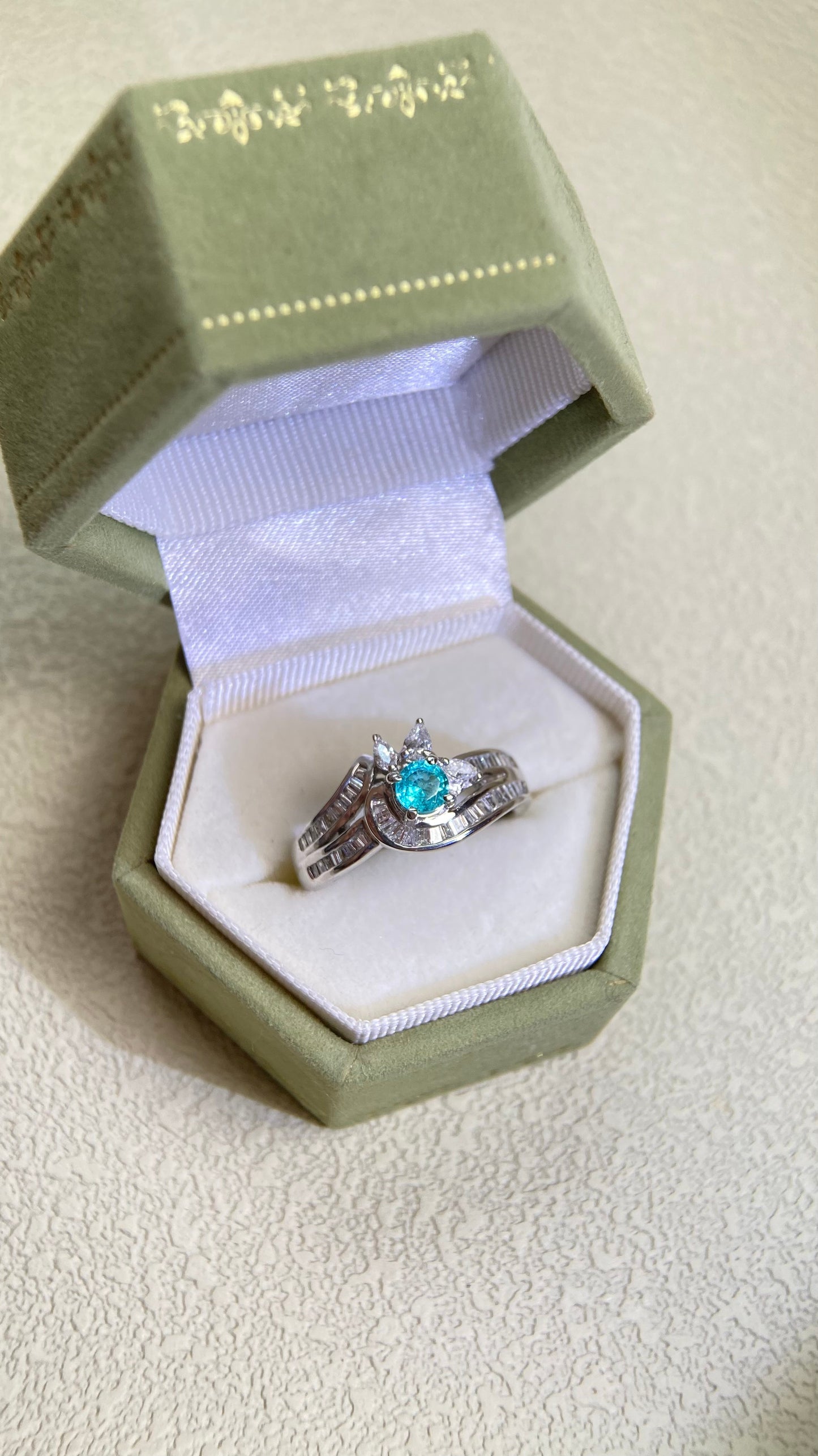 Pt900 Platinum&Paraiba and Diamond Ring | Paraiba 0.28ct | Diamond 0.56ct | Brazil | Japanese Vintage Estate Jewelry-BHGQ