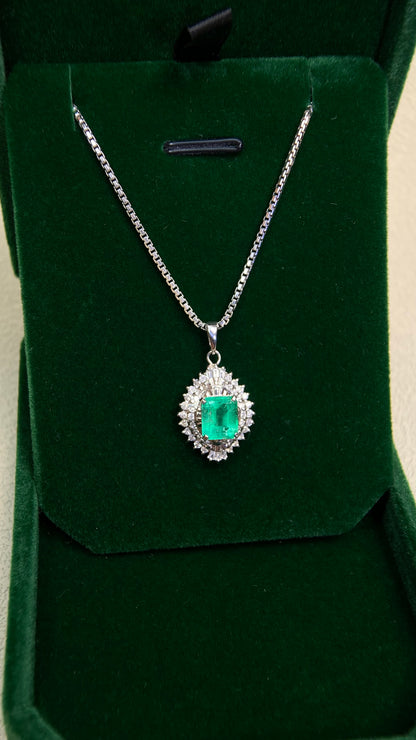 Pt900 platinum/Pt850 platinum&Emerald&Diamond Necklace| Emerald: 1.00ct｜Diamonds：0.40ct｜Japanese Vintage Estate Jewelry -BQNQ