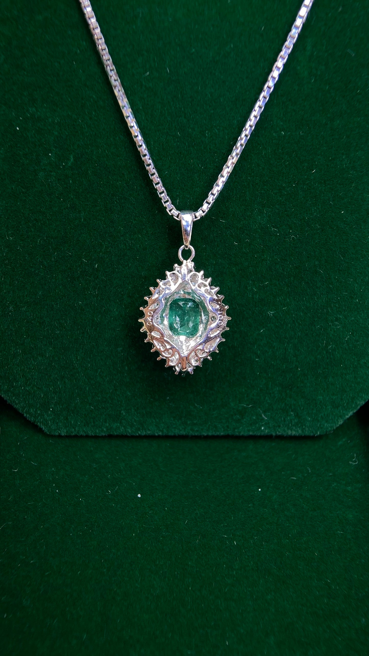 Pt900 platinum/Pt850 platinum&Emerald&Diamond Necklace| Emerald: 1.00ct｜Diamonds：0.40ct｜Japanese Vintage Estate Jewelry -BQNQ