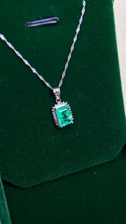 Pt900 platinum/Pt850 platinum&Emerald&Diamond Necklace| Emerald: 1.47ct｜Diamonds：0.10ct｜Japanese Vintage Estate Jewelry -BCHT