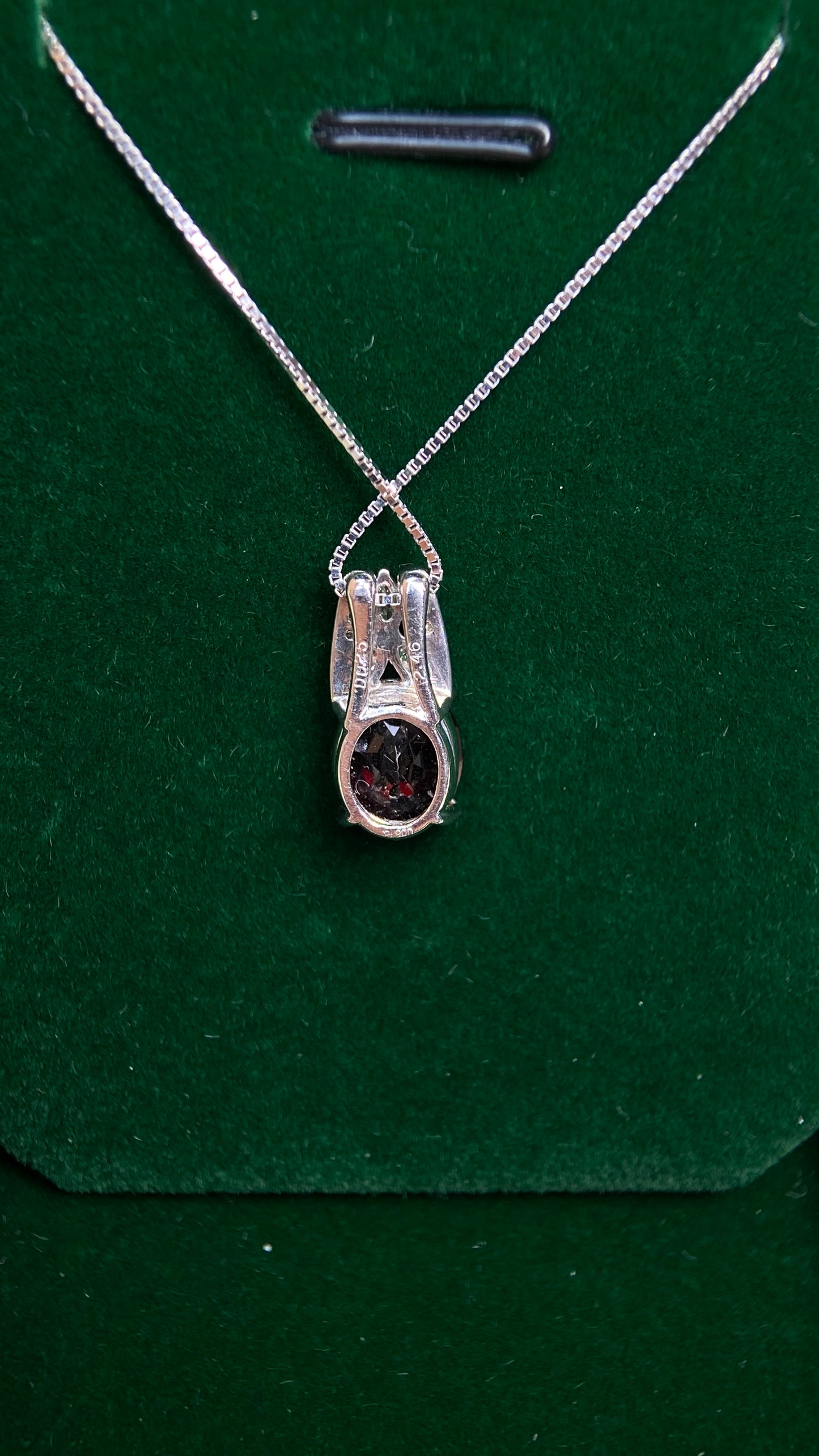 Pt900 platinum/K14 White Gold&Garnet&Diamond Necklace| Garnet: 2.46ct｜Diamonds：0.25ct｜Japanese Vintage Estate Jewelry -BOHG