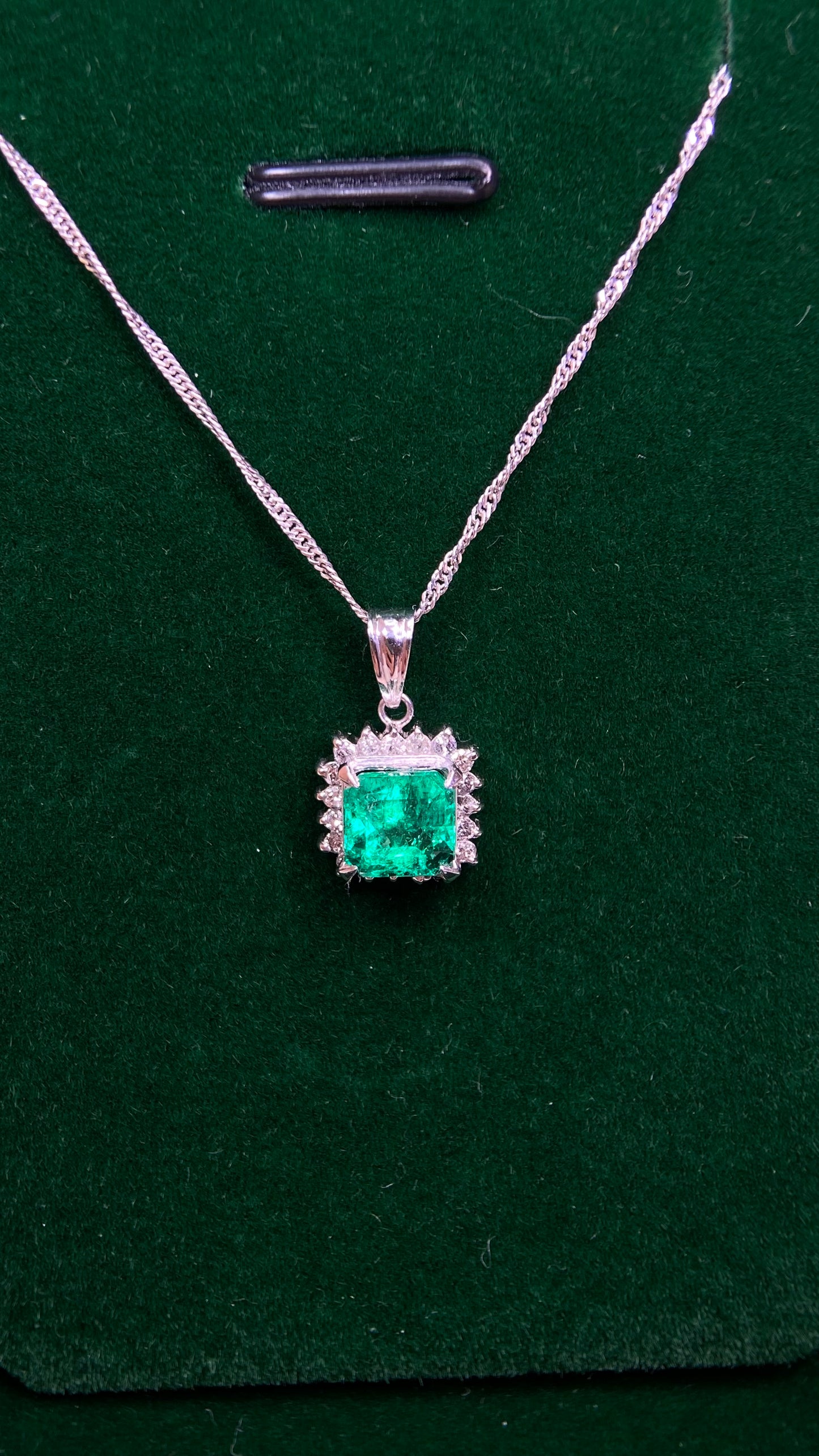 Pt platinum/Pt850 platinum&Emerald&Diamond Necklace| Emerald: 1.22ct｜Diamonds：0.17ct｜Japanese Vintage Estate Jewelry -BFDV