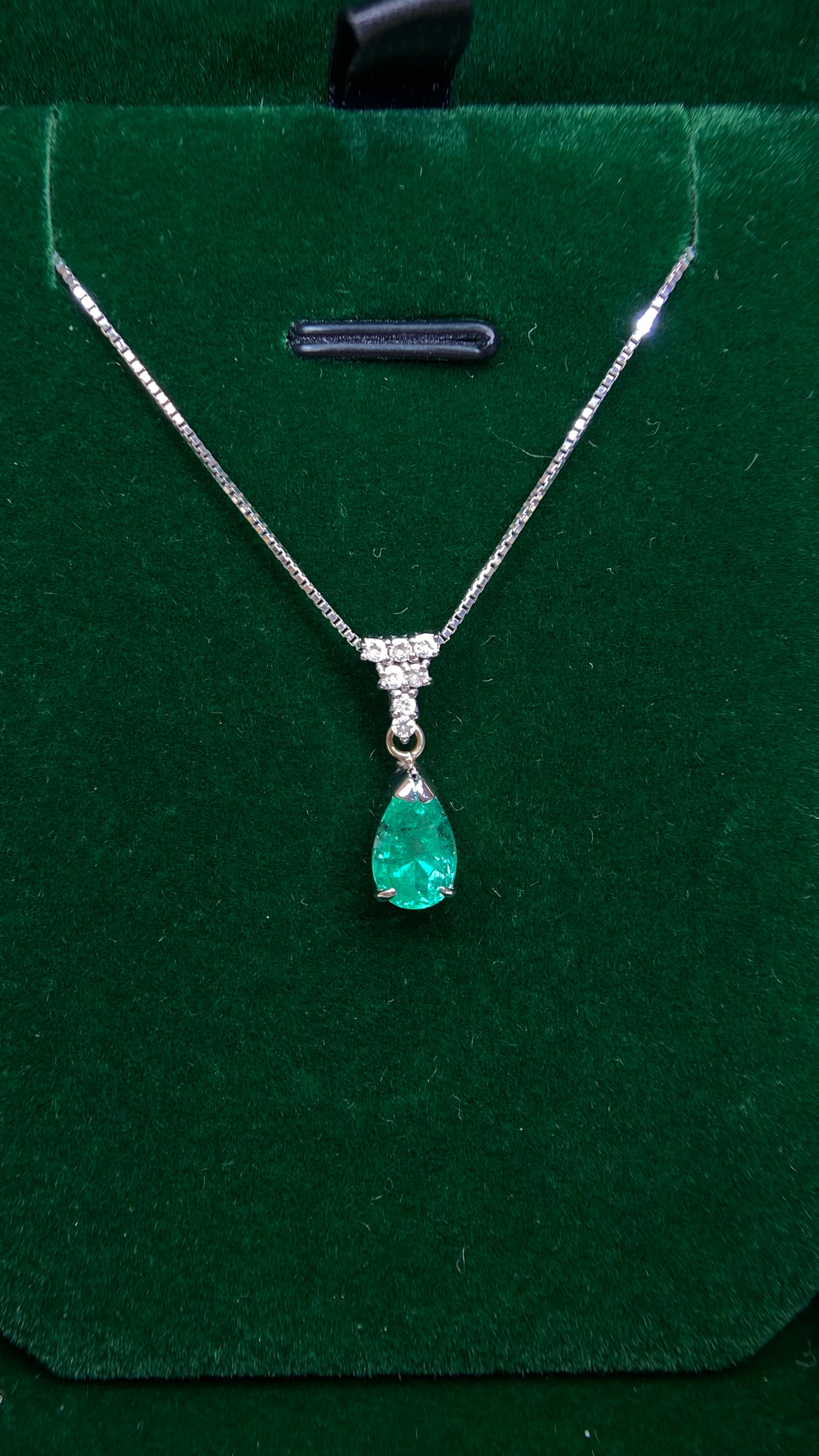 K18 White Gold&Emerald&Diamond Necklace| Emerald: 1.09ct｜Diamonds：0.10ct｜Japanese Vintage Estate Jewelry -BPTF