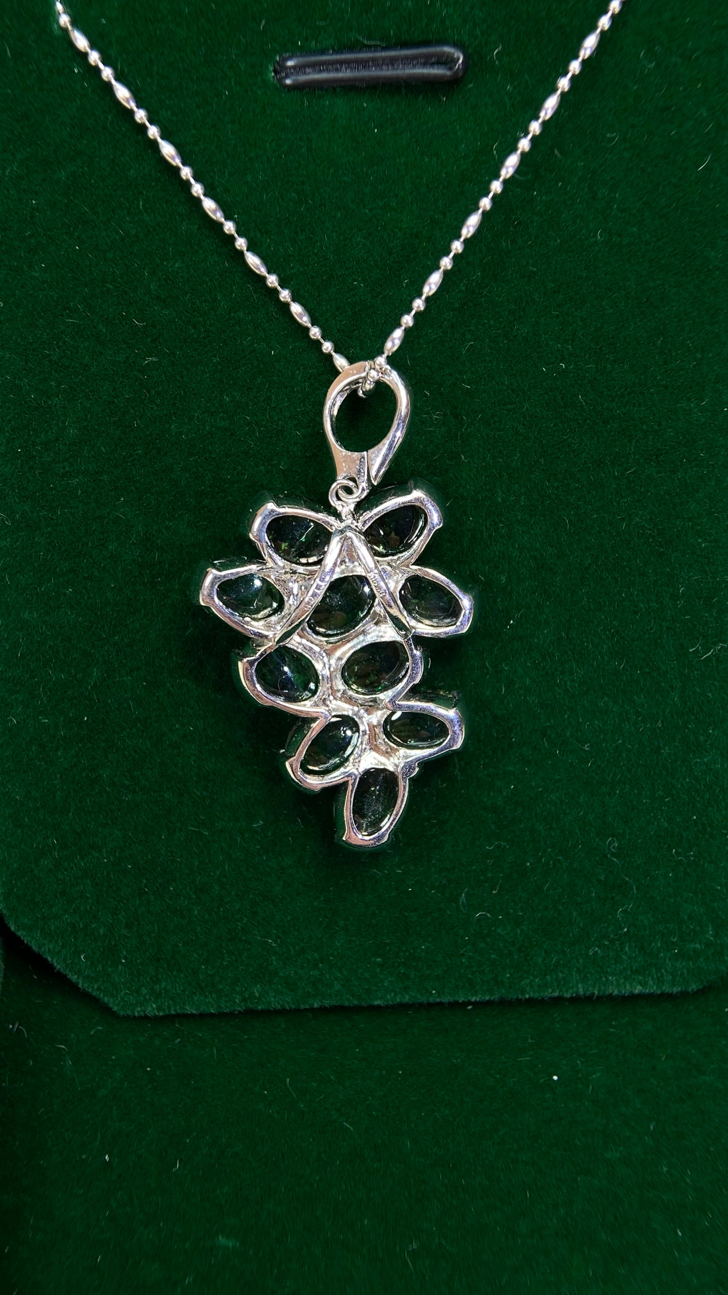 K18 White Gold &Tsavorite Garnet Necklace| Tsavorite Garnets: 11.08ct｜｜Diamonds：0.01ct｜Japanese Vintage Estate Jewelry -BQXC