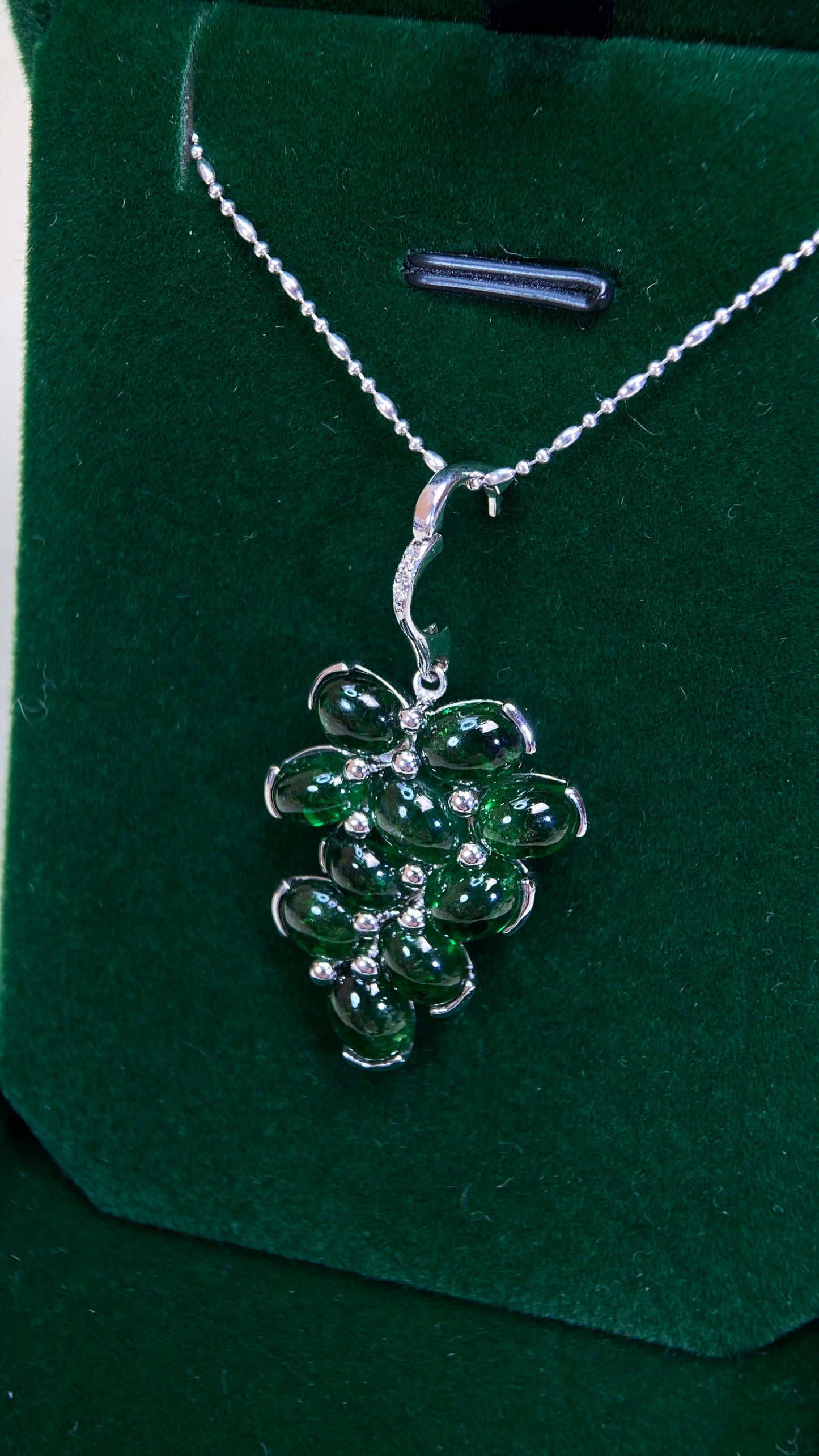 K18 White Gold &Tsavorite Garnet Necklace| Tsavorite Garnets: 11.08ct｜｜Diamonds：0.01ct｜Japanese Vintage Estate Jewelry -BQXC