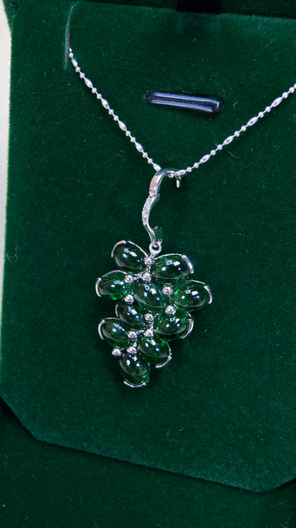 K18 White Gold &Tsavorite Garnet Necklace| Tsavorite Garnets: 11.08ct｜｜Diamonds：0.01ct｜Japanese Vintage Estate Jewelry -BQXC